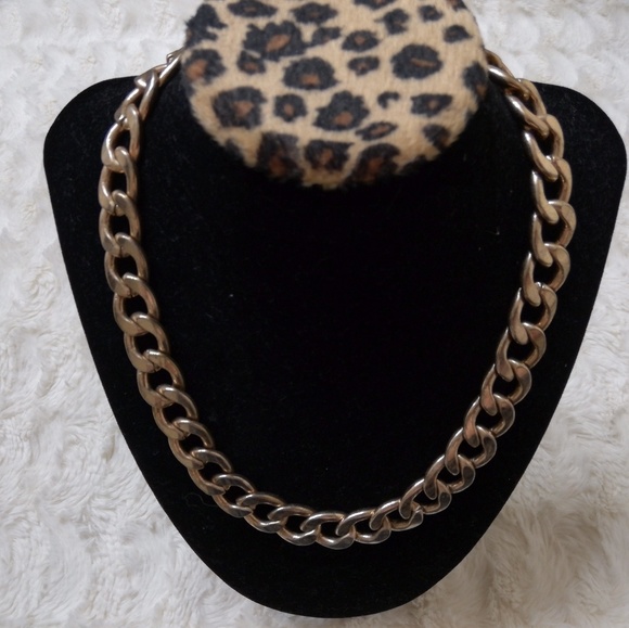 Vintage Gold Chain Chocker Style Necklace - Picture 5 of 6